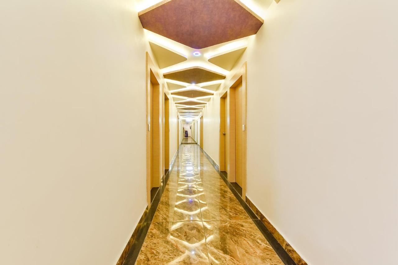 Fabhotel Symphony Grand 阿穆达巴 外观 照片